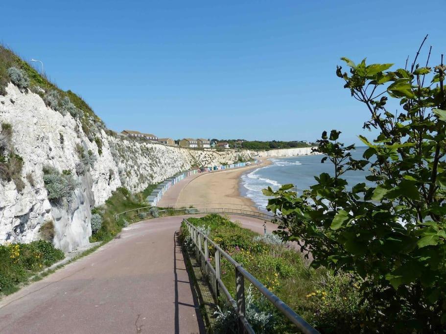 Apartament Amazing Sea Views And Much More…. Broadstairs Zewnętrze zdjęcie
